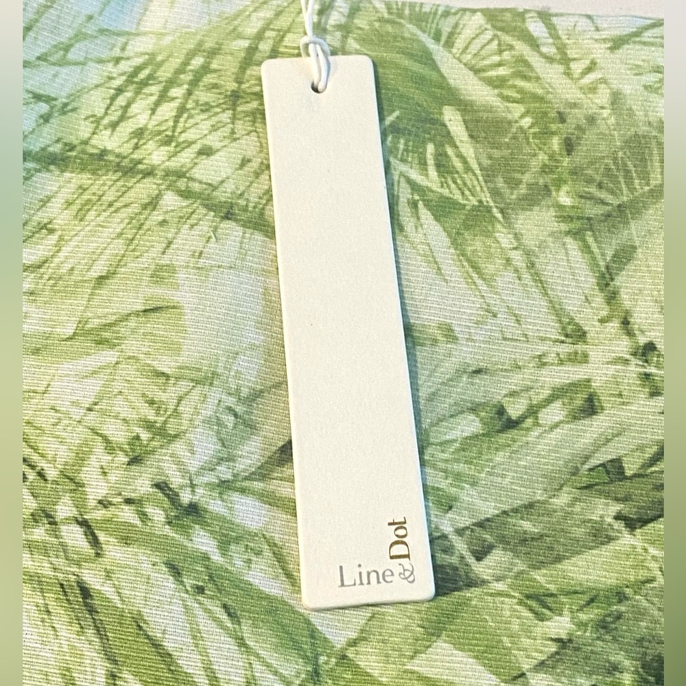 Crisp, Sharp > Beautifully Lined Line & Dot Palm … - image 4